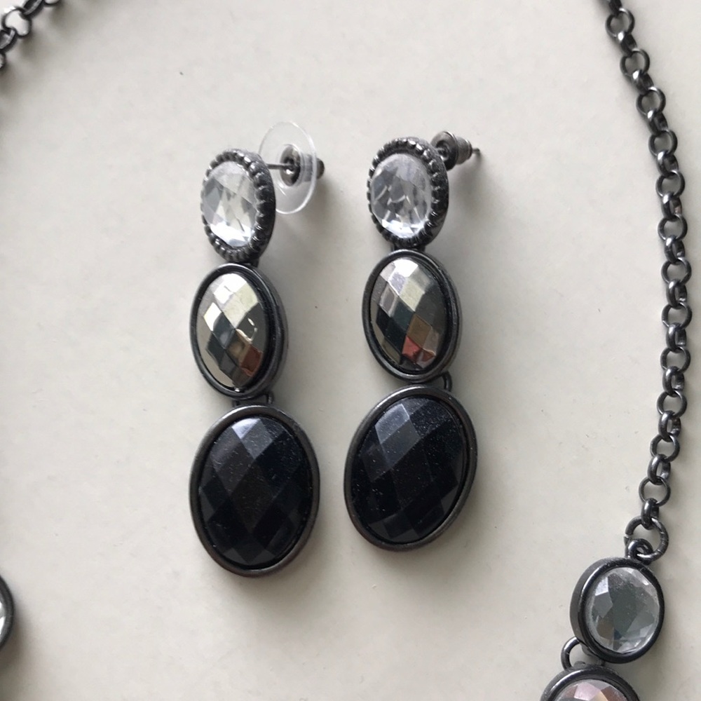 Necklace/Earring Set - Picture 3 of 4